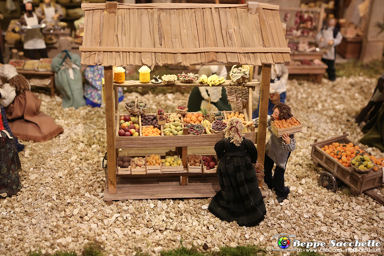 VBS_7399 - Abbazia di Vezzolano - Presepe artistico di Anna Rosa Nicola.jpg